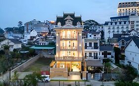 Charm Dalat Hotel